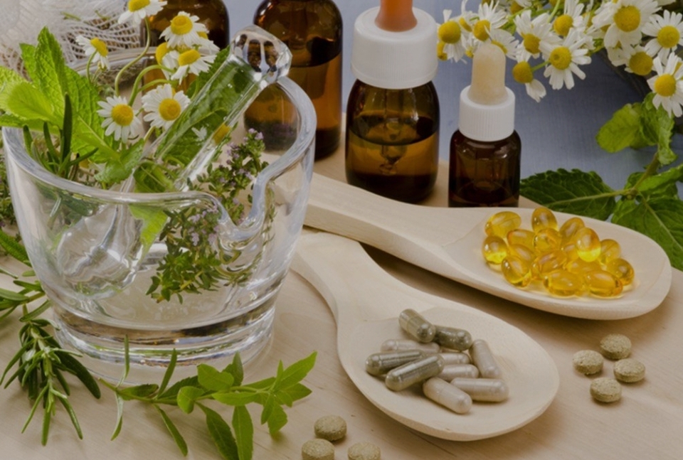 الطب البديل والتداوي بالأعشاب Complementary and Alternative Medicine (CAM)